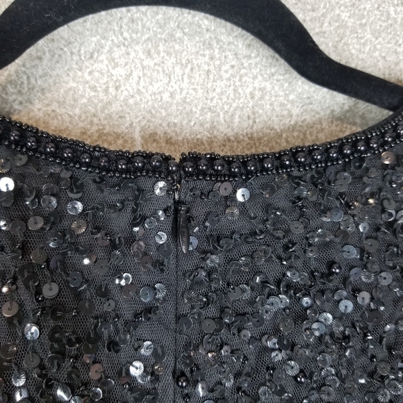 Adrianna Papell |Flutter Sleeve Beaded Dress - Picture 6 of 9